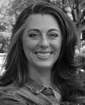 Janna Meyer Charter Review Commissioner, District 4, Pos. 2